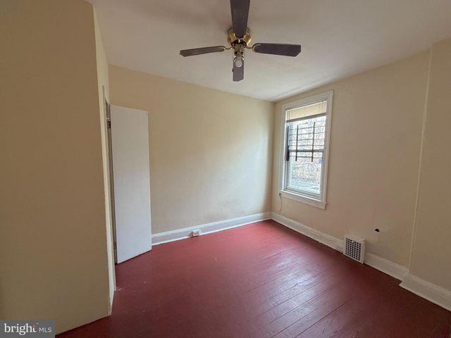 3203 PEARL ST, Philadelphia, PA 19104