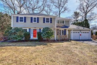 367 New Meadow Road, Barrington, RI 02806