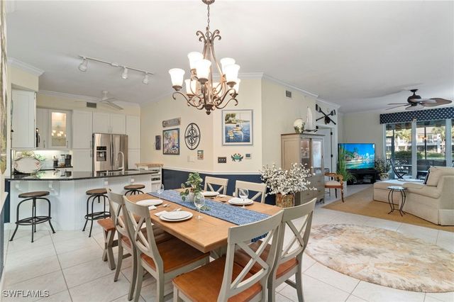 2110 Cay Lagoon DR 113, Naples, FL 34109