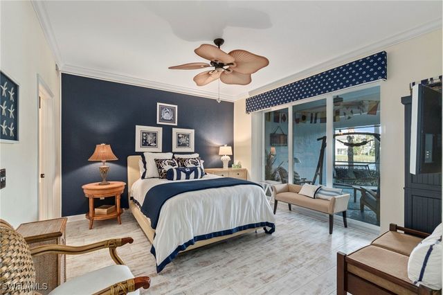 2110 Cay Lagoon DR 113, Naples, FL 34109