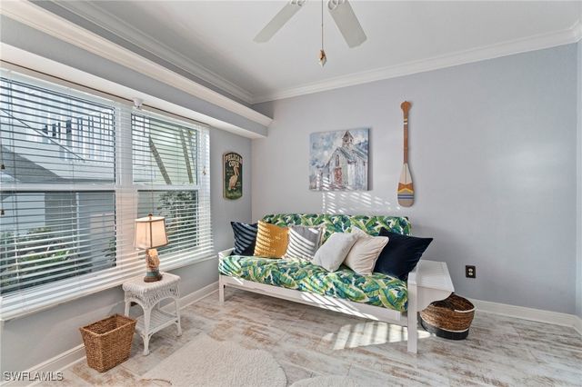 2110 Cay Lagoon DR 113, Naples, FL 34109