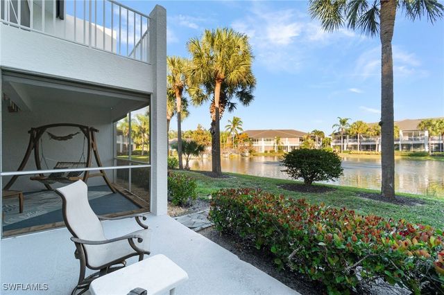 2110 Cay Lagoon DR 113, Naples, FL 34109