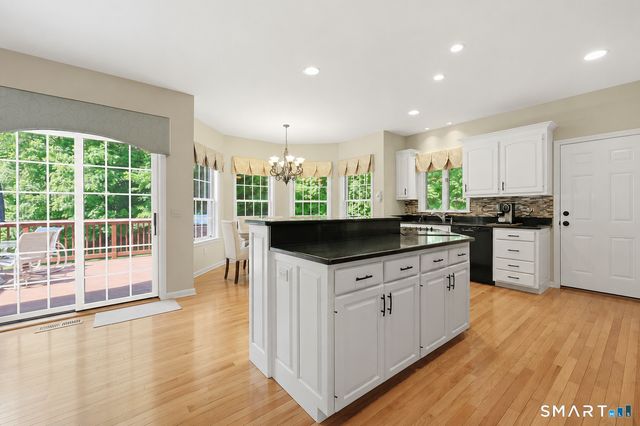 161 Great Pond Road, Glastonbury, CT 06073