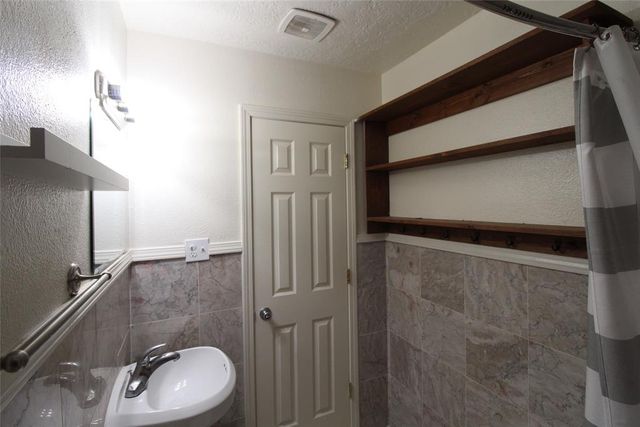 2000 Alameda Street, Norman, OK 73071