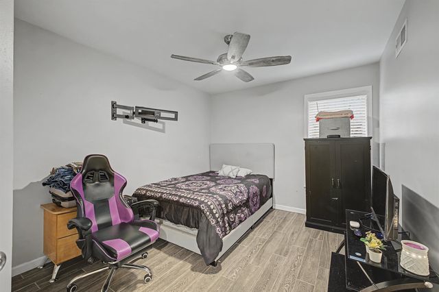 951 DOVE HOLLOW DR, Memphis, TN 38018