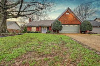 951 DOVE HOLLOW DR, Memphis, TN 38018