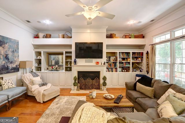 14 Lazy Hammock Court, Savannah, GA 31419