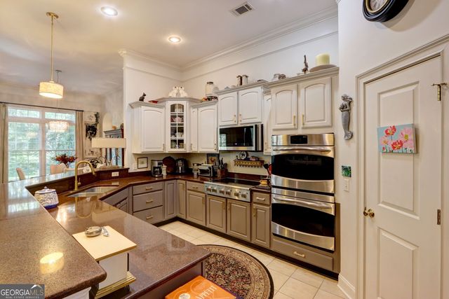 14 Lazy Hammock Court, Savannah, GA 31419