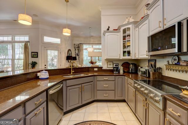 14 Lazy Hammock Court, Savannah, GA 31419