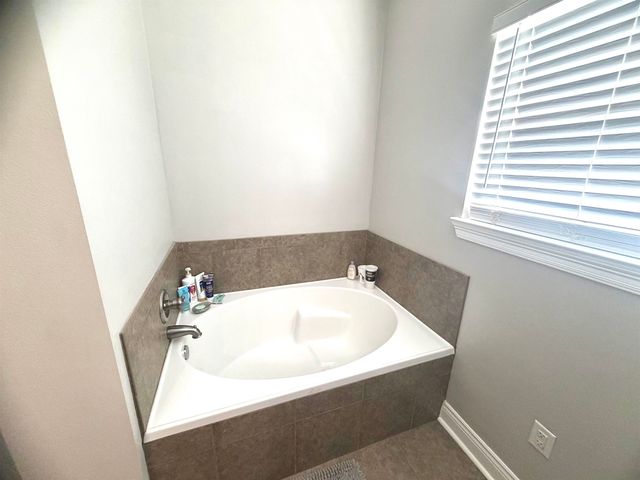 108 Wolfpack Lane, Grand Isle, LA 70358