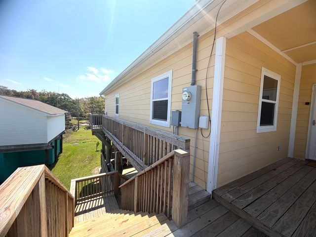 108 Wolfpack Lane, Grand Isle, LA 70358