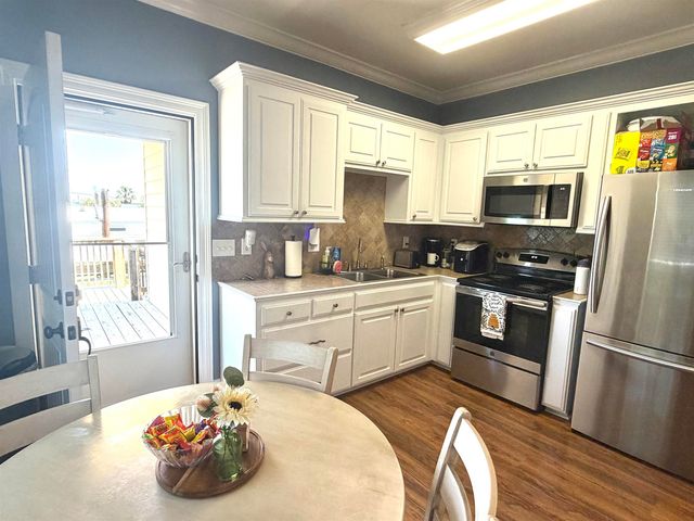 108 Wolfpack Lane, Grand Isle, LA 70358