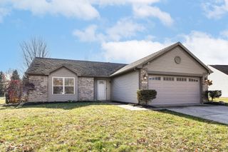 10713 Summerwood Lane, Fishers, IN 46038