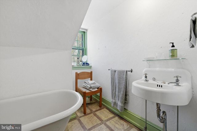 208 RIGHTERS MILL RD, Gladwyne, PA 19035