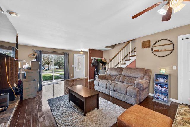 445 W Chestnut STREET, Burlington, WI 53105