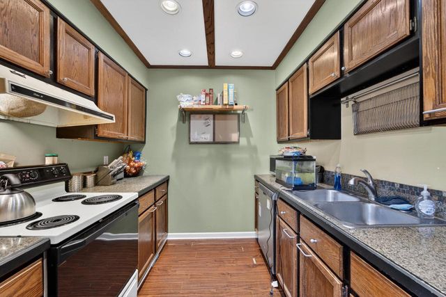 445 W Chestnut STREET, Burlington, WI 53105
