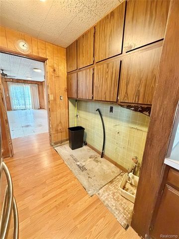 3809 Leith Street, Flint, MI 48506