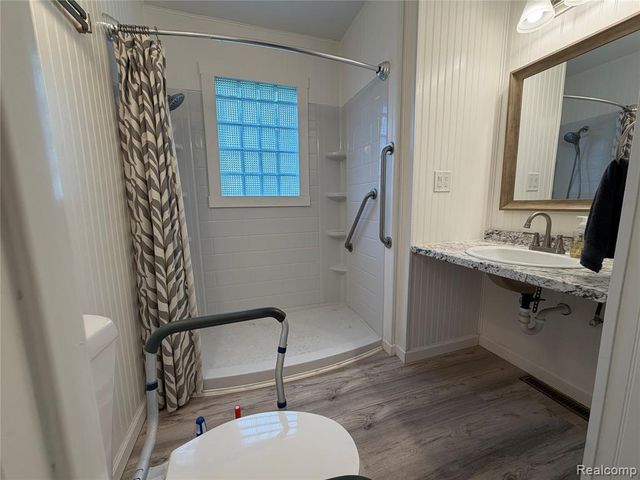 3809 Leith Street, Flint, MI 48506