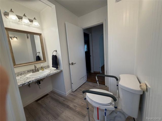 3809 Leith Street, Flint, MI 48506