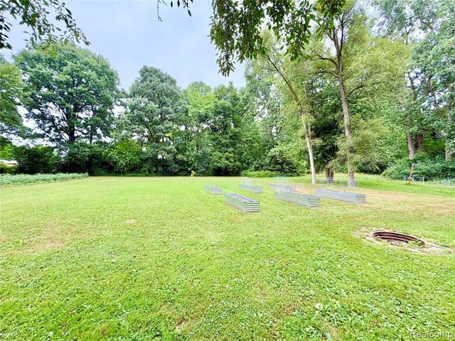 3809 Leith Street, Flint, MI 48506