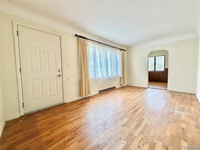 3809 Leith Street, Flint, MI 48506
