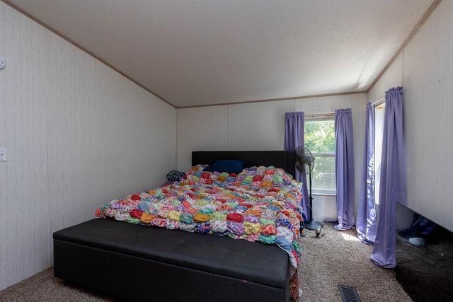 3920 E Center Rd, Mead, WA 99201