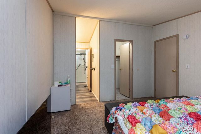 3920 E Center Rd, Mead, WA 99201