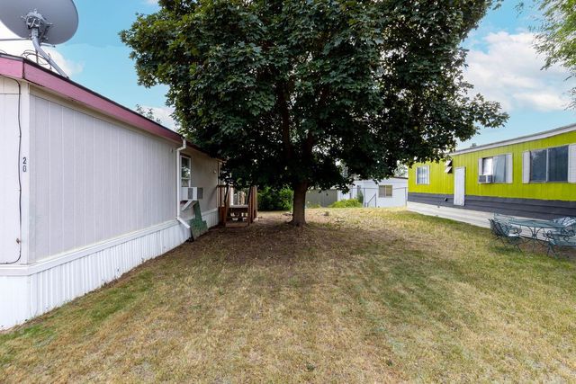 3920 E Center Rd, Mead, WA 99201