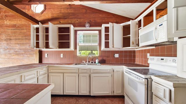 13636 St Highway 20, Niceville, FL 32578