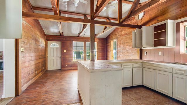 13636 St Highway 20, Niceville, FL 32578