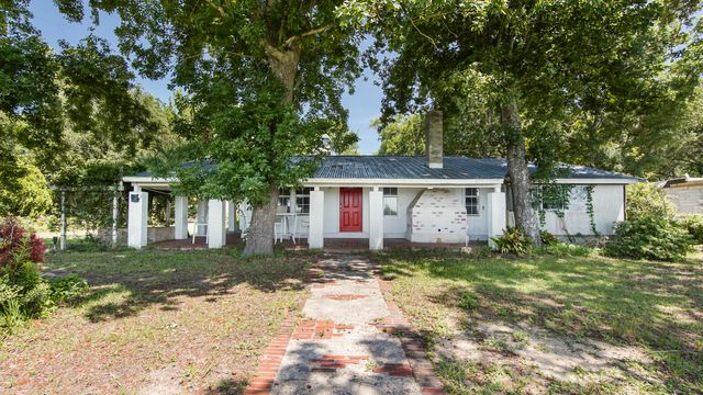 13636 St Highway 20, Niceville, FL 32578