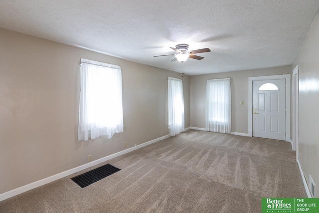 3613 Emiline Street, Bellevue, NE 68147