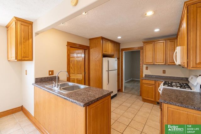 3613 Emiline Street, Bellevue, NE 68147