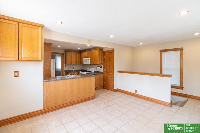 3613 Emiline Street, Bellevue, NE 68147