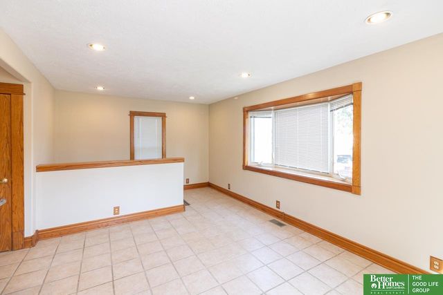 3613 Emiline Street, Bellevue, NE 68147