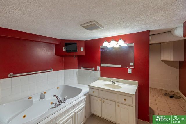 3613 Emiline Street, Bellevue, NE 68147