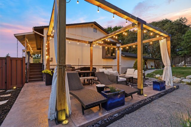 1768 E PORTAL WAY, Sandy, UT 84093