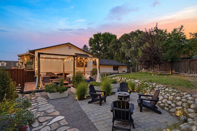 1768 E PORTAL WAY, Sandy, UT 84093