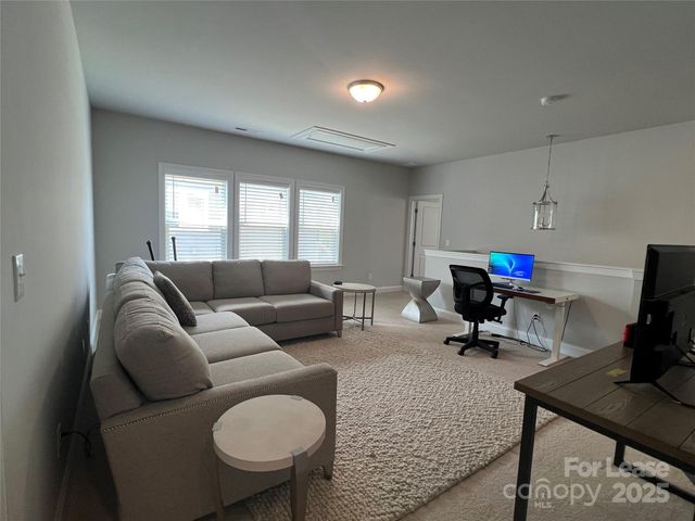 9735 Briarwick Lane, Charlotte, NC 28277