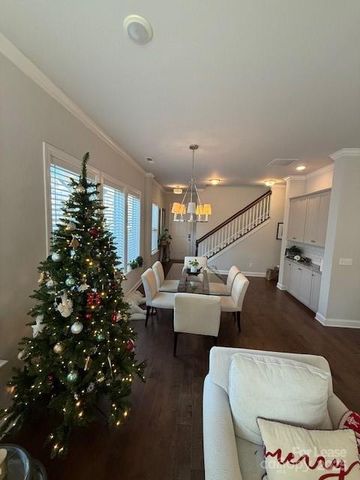 9735 Briarwick Lane, Charlotte, NC 28277