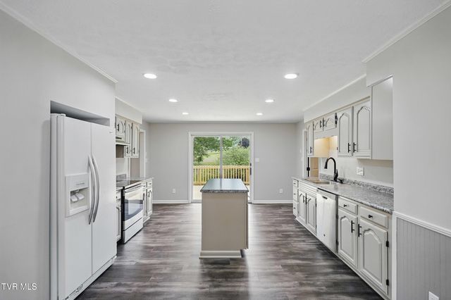 5530 Paramont Road, Wise, VA 24293