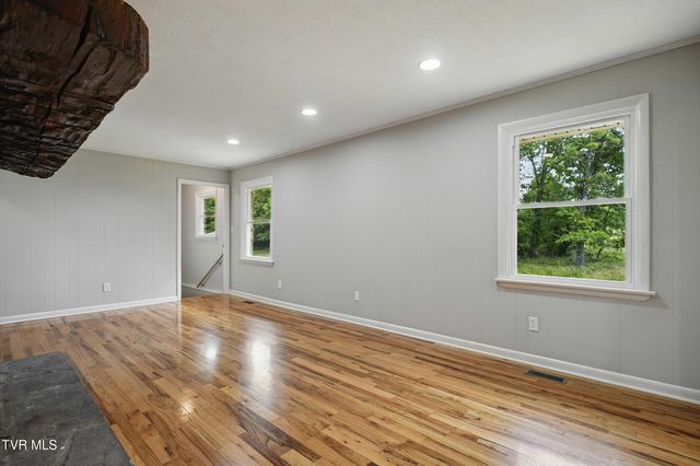 5530 Paramont Road, Wise, VA 24293