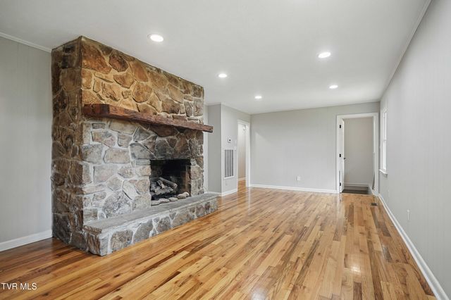 5530 Paramont Road, Wise, VA 24293