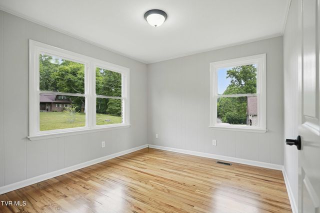 5530 Paramont Road, Wise, VA 24293