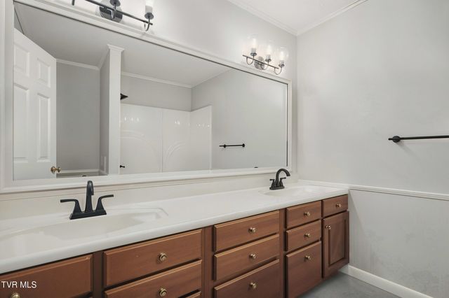 5530 Paramont Road, Wise, VA 24293