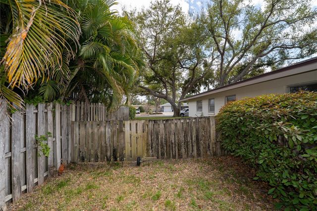 1831 NAUTILUS DRIVE, Sarasota, FL 34231