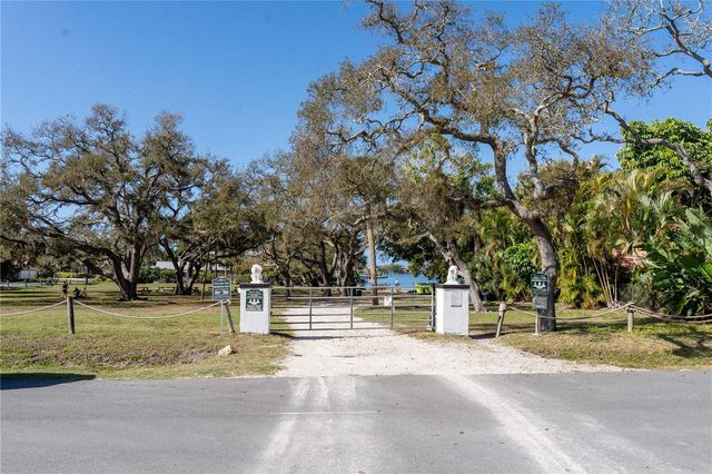 1831 NAUTILUS DRIVE, Sarasota, FL 34231