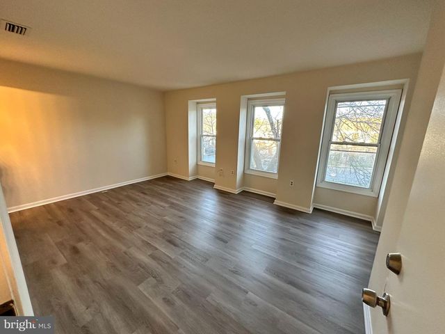 5694 CABELLS CT, Centreville, VA 20120