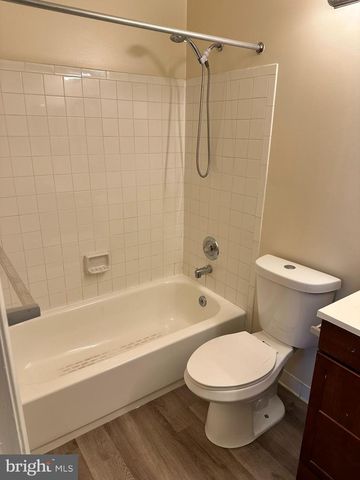 5694 CABELLS CT, Centreville, VA 20120