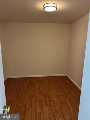 5694 CABELLS CT, Centreville, VA 20120